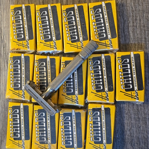 Vintage Razor and 13 Child's Blade packs - Picture 2 of 16